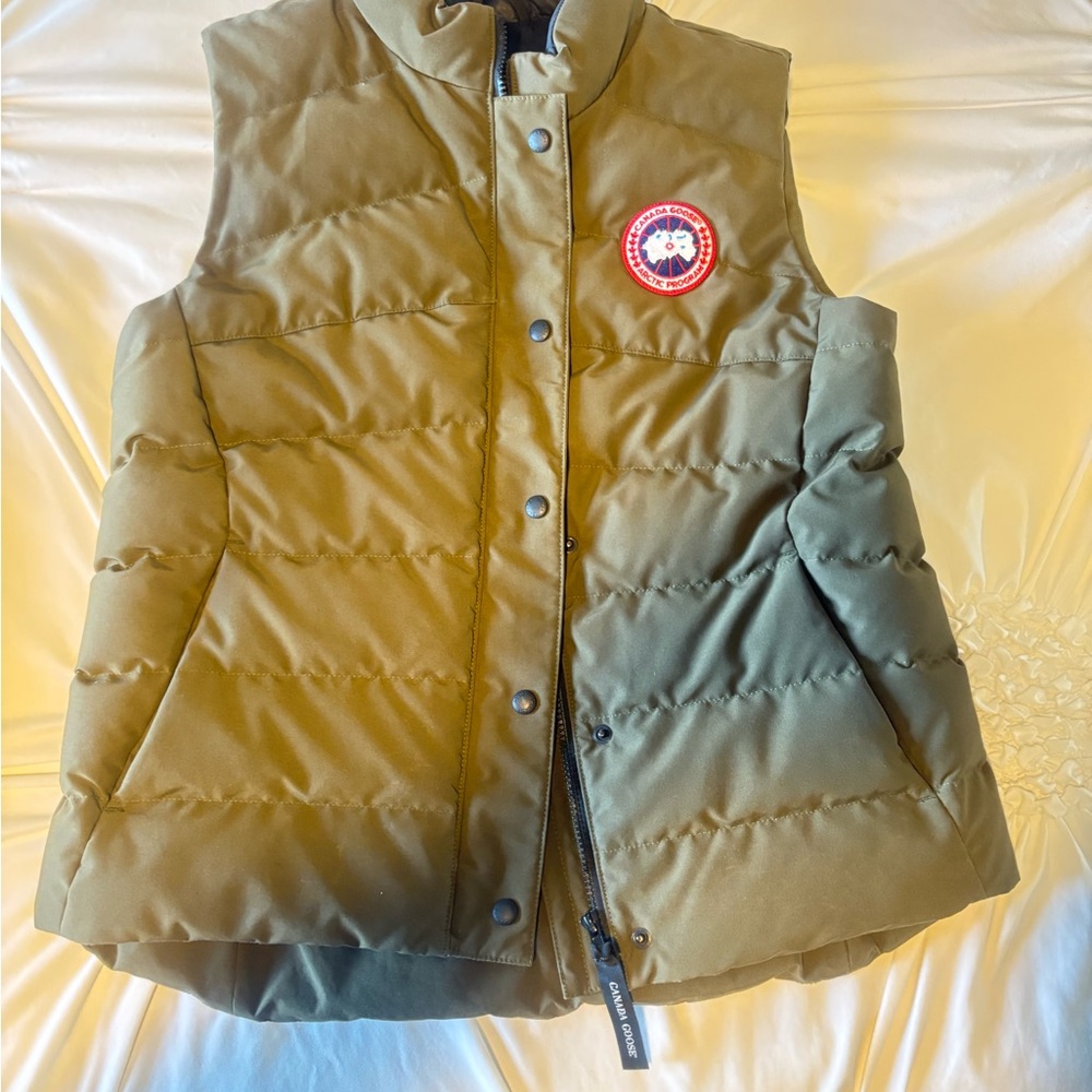 Canada Goose Freestyle Vest- Military Green